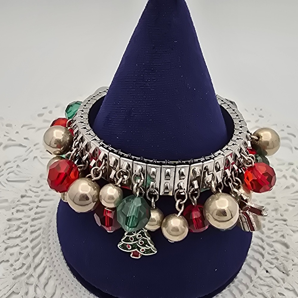 Vintage Christmas Cha Cha Expansion Bracelet Red Green Charm 6"